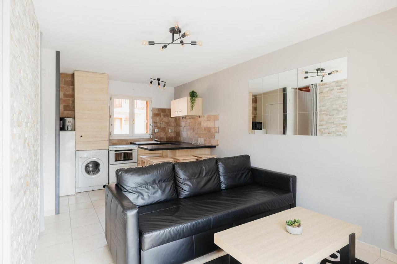 Charmante Maison Contemporaine Idealement Situee *