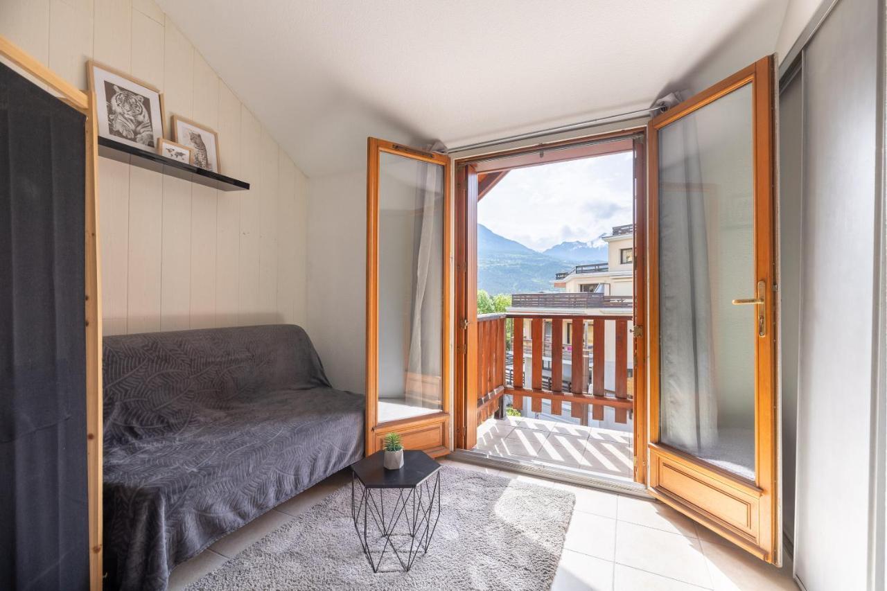 Charmante Maison Contemporaine Idealement Situee Ferienhaus *