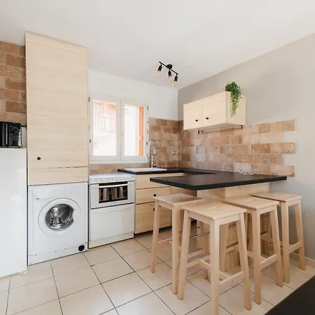 Charmante Maison Contemporaine Idealement Situee Embrun Exterior foto