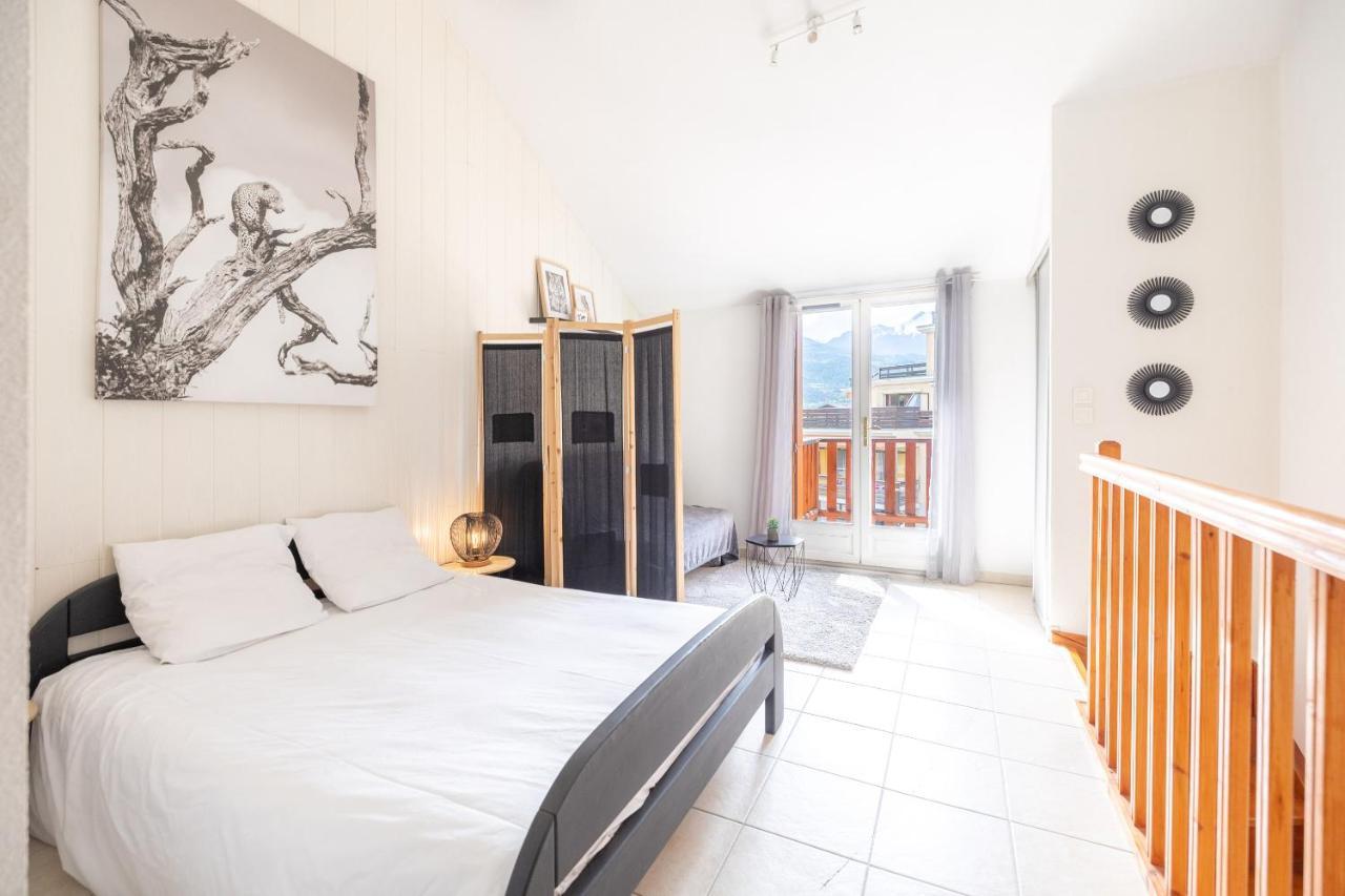 Charmante Maison Contemporaine Idealement Situee